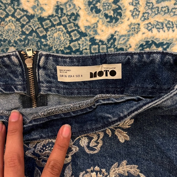 Embroidered mini skirt from top shop - Picture 2 of 2